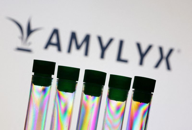 &copy; Reuters. FILE PHOTO: Test tubes are seen in front of Amylyx logo in this illustration, July 24, 2022. REUTERS/Dado Ruvic/Illustration/File Photo