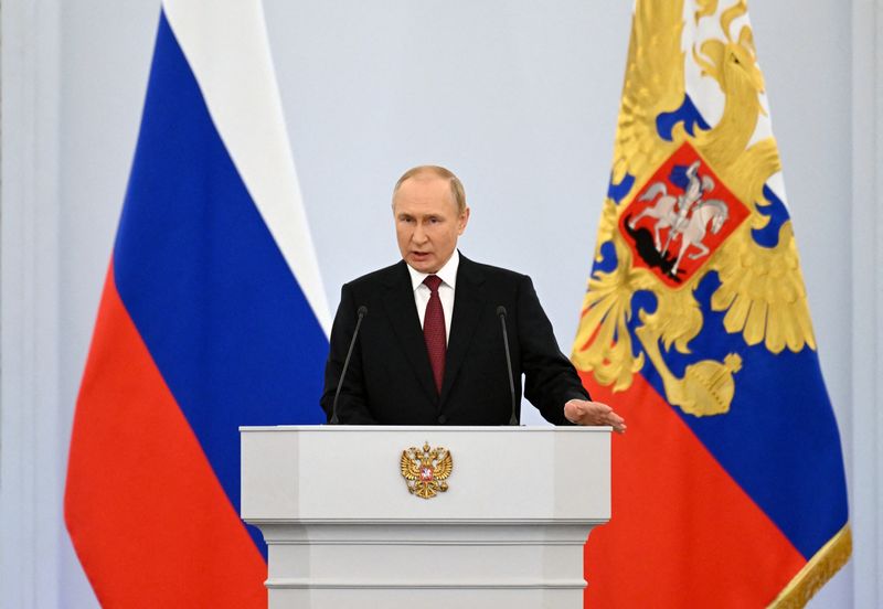 &copy; Reuters. الرئيس الروسي فلاديمي بوتين يتحدث في الكرملين في مراسم لإعلان ضم أربع مناطق أوكرانية إلى روسيا. هذه الصورة حصلت عليها رويترز من وكالة سبوتن