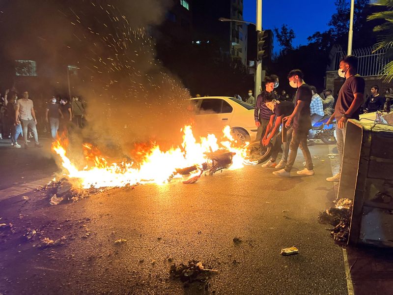 © Reuters. FOTO DE ARCHIVO:  Protestas en Teherán, Irán, 19 de septiembre del 2022. WANA (West Asia News Agency) via REUTERS 