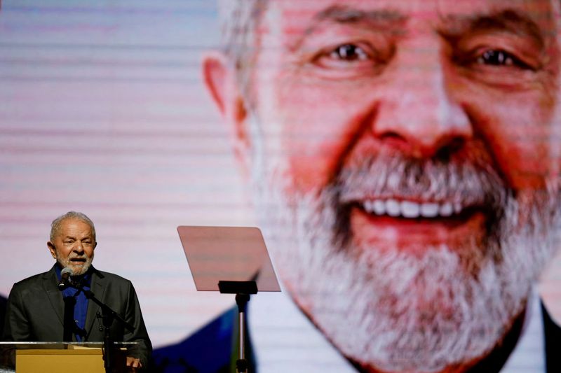 &copy; Reuters. Ex-presidente e candidato ao Planalto Luiz Inácio Lula da Silva em São Paulo
26/09/2022
REUTERS/Amanda Perobelli/File Photo