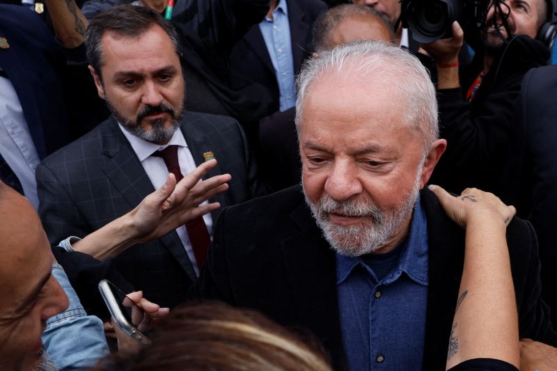 &copy; Reuters. Expresidente de Brasil Luiz Inácio Lula da Silva en Sao Bernardo do Campo, en las afueras de Sao Paulo, Brasil 2 octubre del 2022. REUTERS/Amanda Perobelli