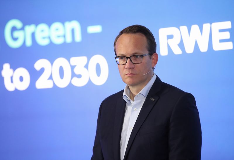 &copy; Reuters. FILE PHOTO: Markus Krebber, CEO of the German power supplier RWE, attends a news conference during the company's capital markets day at the RWE headquarters in Essen, Germany, November 15, 2021. REUTERS/Thilo Schmuelgen/File Photo