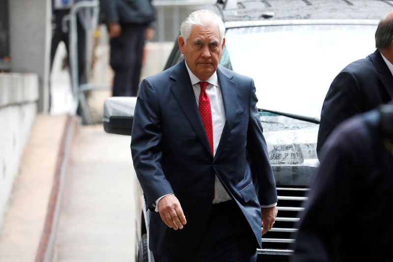 &copy; Reuters. FILE PHOTO: Former Exxon Mobil CEO and former U.S. Secretary of State Rex Tillerson arrives at New York State Supreme Court as an Exxon witness to testify as part of a trial in a lawsuit by New York's attorney general accusing the oil company of misleadin