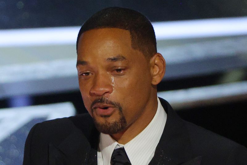 &copy; Reuters. Imagem de arquivo: o ator Will Smith chora ao receber o Oscar por sua atuação em "King Richard: Criando Campeãs". 27 de março, 2022.REUTERS/Brian Snyder