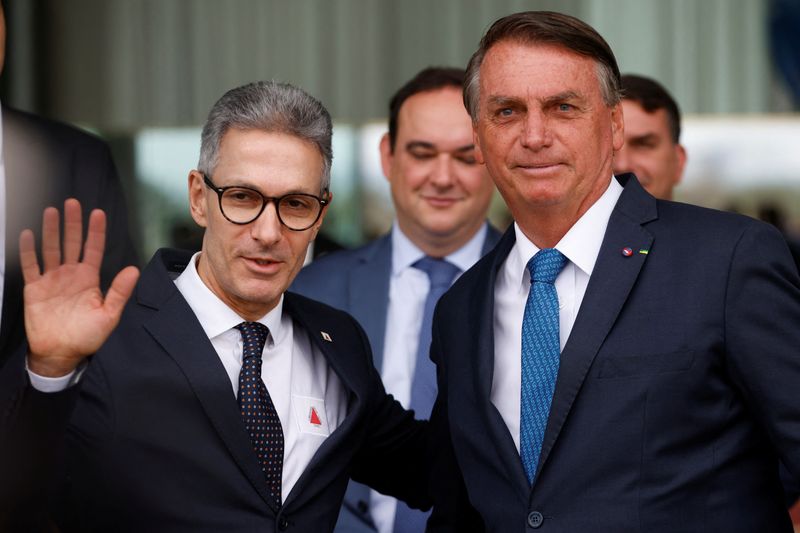 &copy; Reuters. Governador reeleito de Minas Gerais, Romeu Zema, durante encontro com presidente Jair Bolsonaro no Palácio da Alvorada
04/10/2022 REUTERS/Adriano Machado