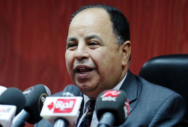 &copy; Reuters. وزير المالية المصري محمد معيط يتحدث في مؤتمر صحفي في القاهرة بصورة من أرشيف رويترز.