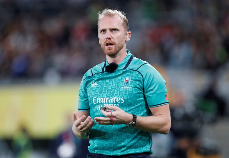 &copy; Reuters. FILE PHOTO: Rugby Union - Rugby World Cup - Bronze Final - New Zealand v Wales - Tokyo Stadium, Tokyo, Japan - November 1, 2019  Referee Wayne Barnes during the match  REUTERS/Issei Kato