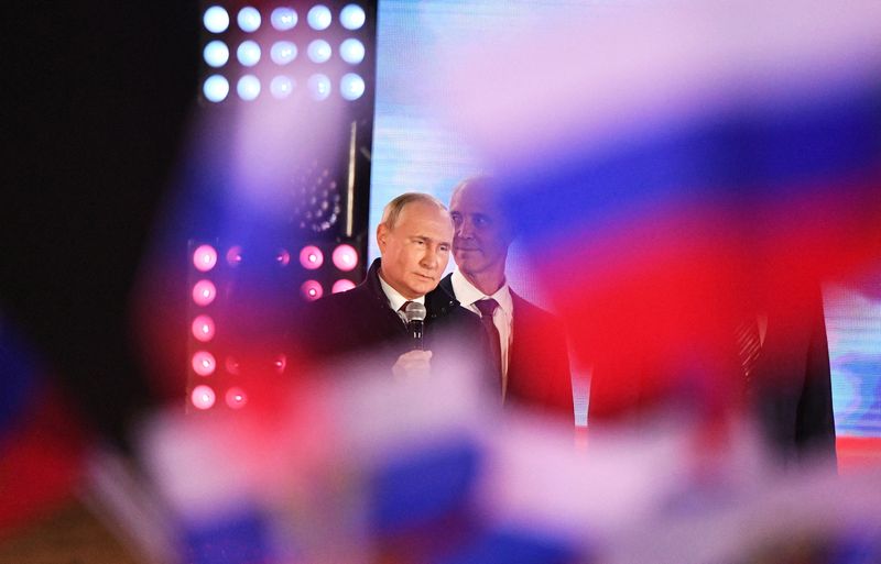 &copy; Reuters. El presidente ruso, Vladímir Putin, asiste a un concierto que marca la anexión declarada de los territorios controlados por Rusia de cuatro regiones ucranianas de Donetsk, Luhansk, Jersón y Zaporiyia, tras la celebración de lo que las autoridades rusa