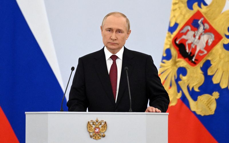 &copy; Reuters. الرئيس الروسي فلاديمير بوتين في قصر الكرملين بموسكو يوم 30 سبتمبر أيلول 2022. صورة لرويترز من وكالة أنباء سبوتنيك.