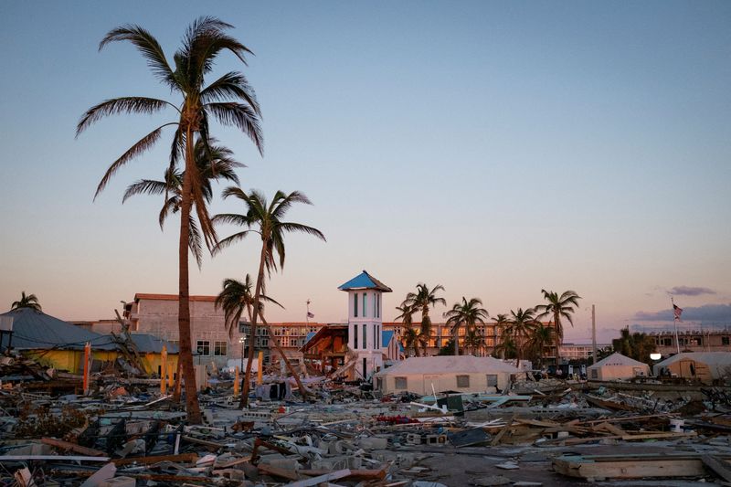 &copy; Reuters. Remains of destroyed restaurants, shops and other businesses are seen after Hurricane Ian caused widespread destruction, in Fort Myers Beach, Florida, U.S., October 4, 2022. REUTERS/Marco Bello    