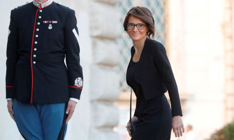 &copy; Reuters. Imagem de arquivo: A ministra italiana da Igualdade de Oportunidades e das Famílias, Elena Bonetti, no Palácio Presidencial Quirinale, em Roma. REUTERS/Ciro de Luca/Arquivo