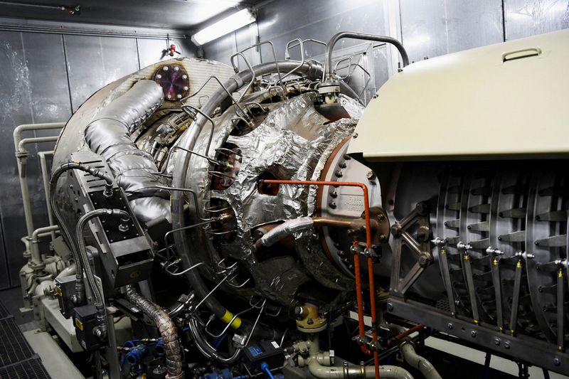 &copy; Reuters. FILE PHOTO: A view shows a gas turbine at the gas trading company VNG AG in Bad Lauchstaedt, Germany July 28, 2022. REUTERS/Annegret Hilse