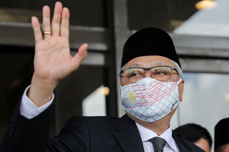 &copy; Reuters. رئيس الوزراء الماليزي إسماعيل صبري يعقوب في كوالالمبور بصورة من أرشيف رويترز.