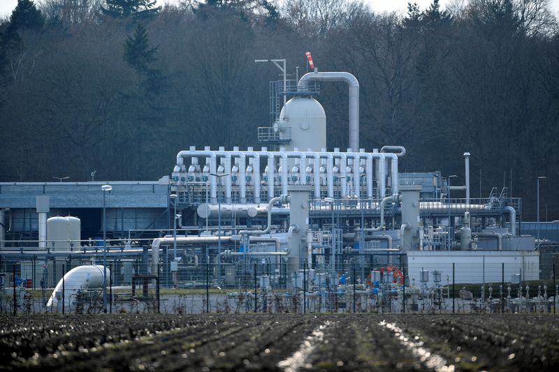 &copy; Reuters. FILE PHOTO: The Astora natural gas depot, which is the largest natural gas storage in Western Europe, is pictured in Rehden, Germany, March 16, 2022. REUTERS/Fabian Bimmer