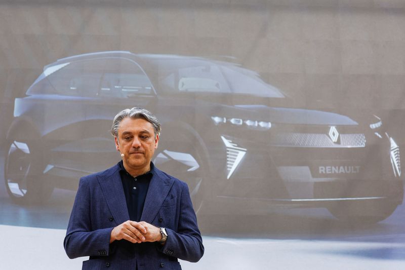 Renault CEO tours Korea unit run with Geely amid strategy reset