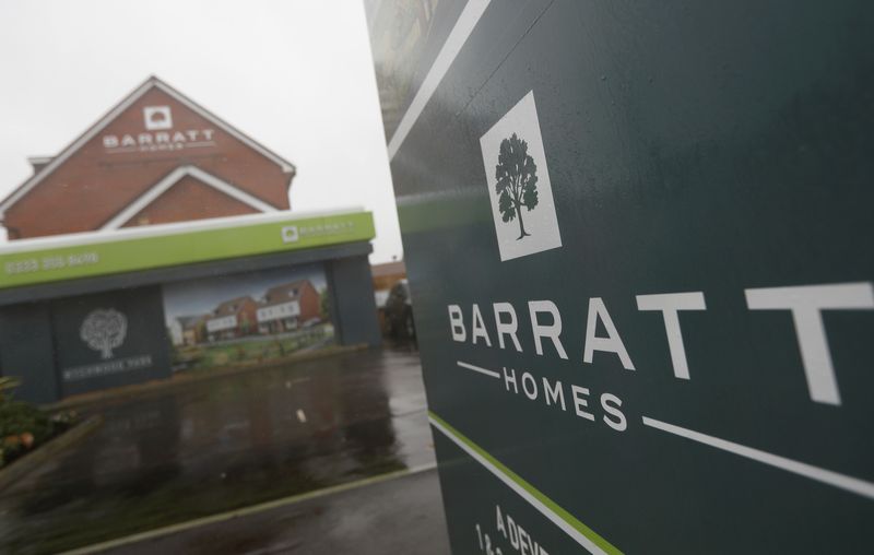 &copy; Reuters. FILE PHOTO: A Barrett sign is seen at a Barratt housing development near Haywards Heath, Britain, February 20, 2020. REUTERS/Peter Nicholls