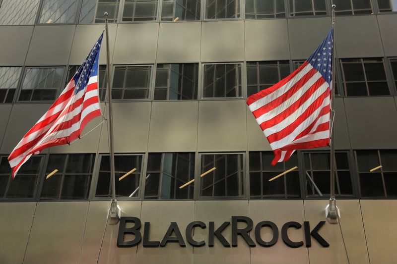 &copy; Reuters. 世界最大の資産運用会社ブラックロックが１３日発表した第３・四半期決算は１６％の減益となった。ニューヨークで２０１８年撮影。（2022年　ロイター/Lucas Jackson）