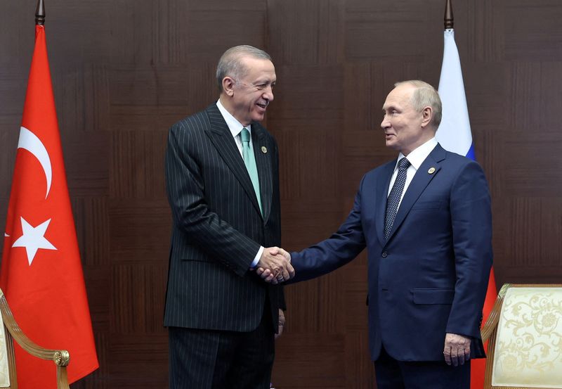 &copy; Reuters. Turkish President Tayyip Erdogan meets with Russian President Vladimir Putin in Astana, Kazakhstan October 13, 2022. Murat Cetinmuhurdar/Turkish Presidential Press Office/Handout via REUTERS 