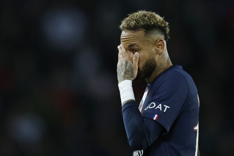 &copy; Reuters. Neymar em campo durante partida do PSG
11/10/2022
REUTERS/Gonzalo Fuentes