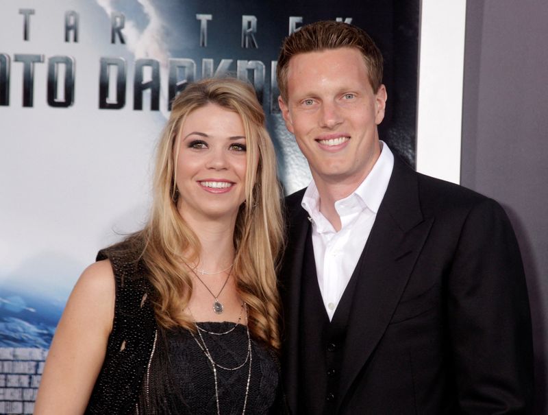 &copy; Reuters. FILE PHOTO: David Ellison, executive producer of the film "Star Trek Into Darkness", poses with wife Sandra Lynn Modic as they arrive at the film's premiere in Hollywood May 14, 2013.  REUTERS/Fred Prouser/File Photo