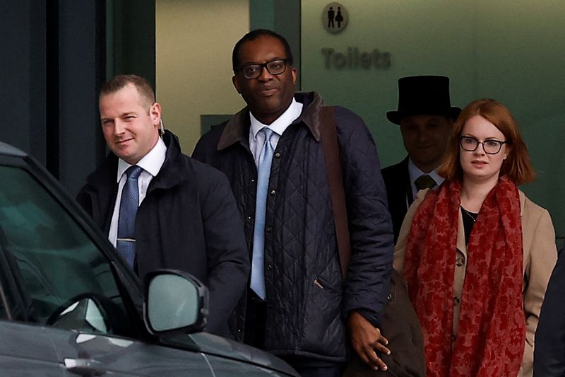 &copy; Reuters. Chancellor of the Exchequer Kwasi Kwarteng leaves Heathrow Airport in London, Britain, October 14, 2022. REUTERS/Peter Nicholls