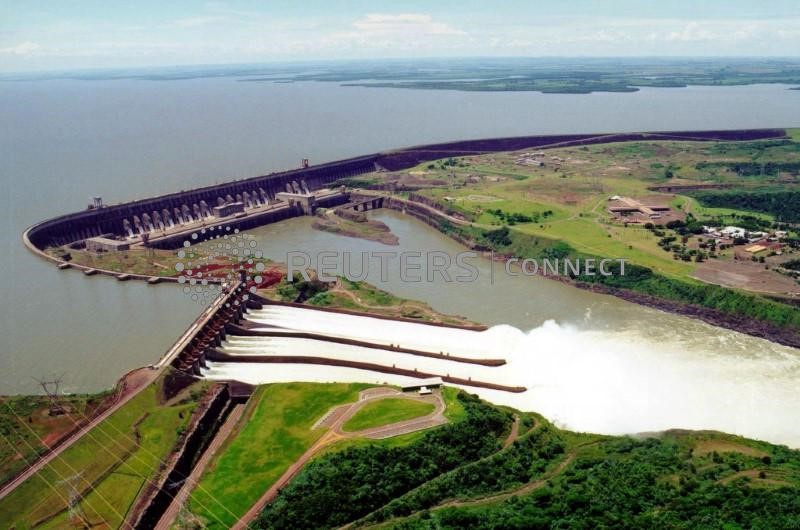 &copy; Reuters. Usina hidrelétrica de Itaipu Binacional 
20/02/2001
REUTERS/Stringer