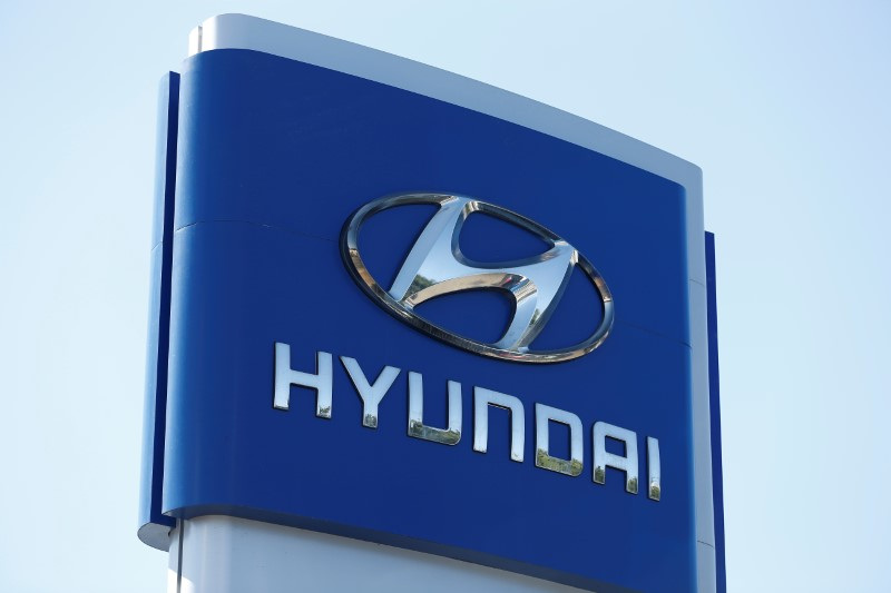 © Reuters. Placa com logotipo da Hyundai
03/10/2017
REUTERS/Stephen Lam - RC12F0834710