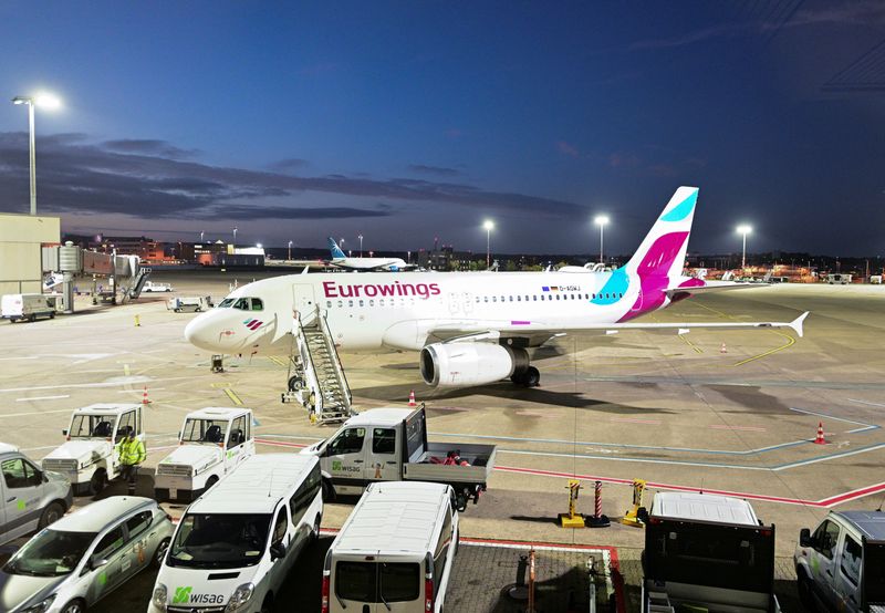 Pilots at Lufthansa's Eurowings plan three-day strike Monday