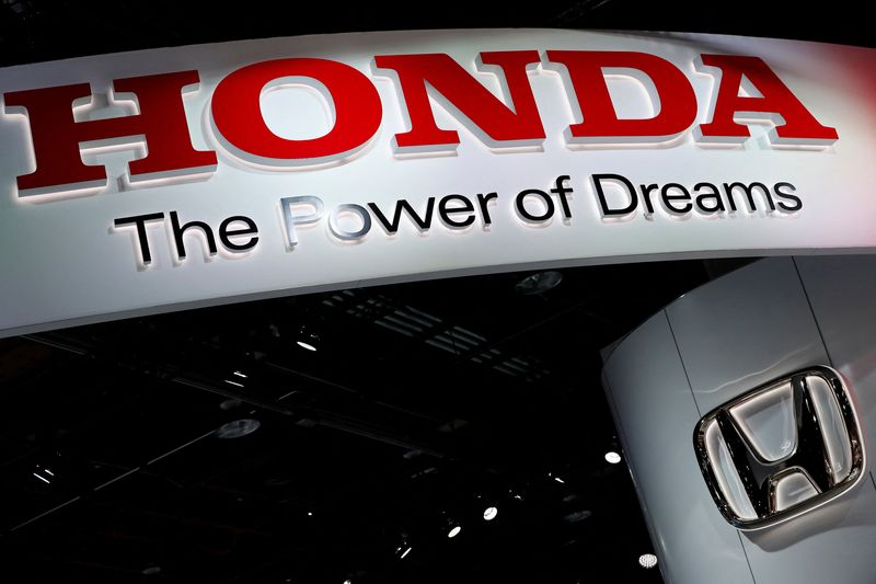 &copy; Reuters. FILE PHOTO: The Honda booth displays the company logo at the North American International Auto Show in Detroit, Michigan, U.S., January 16, 2018.  REUTERS/Jonathan Ernst