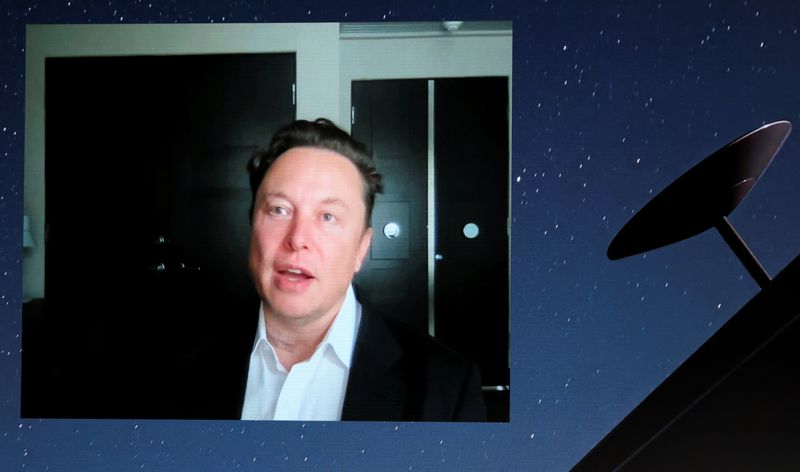 Seguiremos financiando a Ucrania aunque Starlink pierda dinero, dice Elon Musk