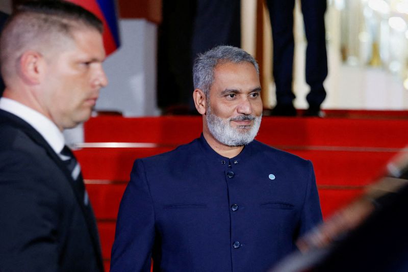 &copy; Reuters. FILE PHOTO - Organization of the Petroleum Exporting Countries (OPEC) Secretary-General Haitham al-Ghais leaves after a meeting with Venezuela's President Nicolas Maduro during the 62nd anniversary of the OPEC, at the Miraflores Palace, in Caracas, Venezu