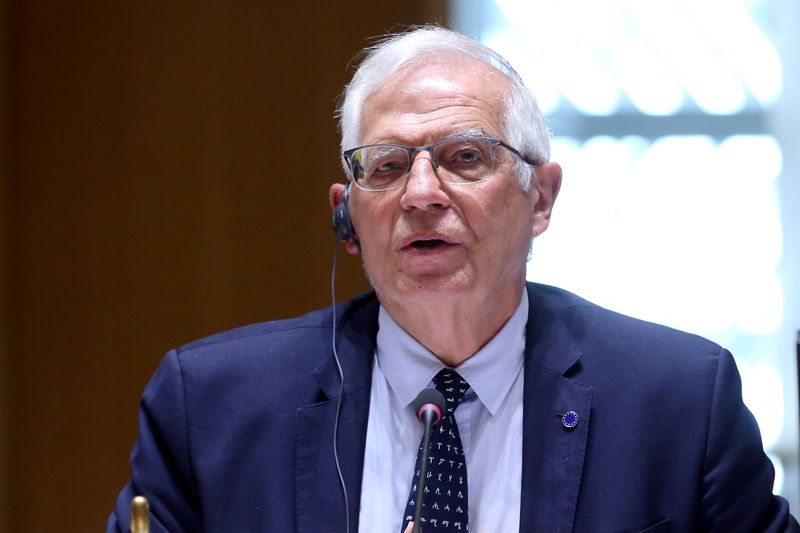 &copy; Reuters. FOTO DE ARCHIVO: El Alto Representante Europeo de la Unión para Asuntos Exteriores, Josep Borrell, durante una reunión por videoconferencia con los ministros de Asuntos Exteriores de la UE en el Consejo Europeo en Bruselas, Bélgica, 19 de abril de 2021