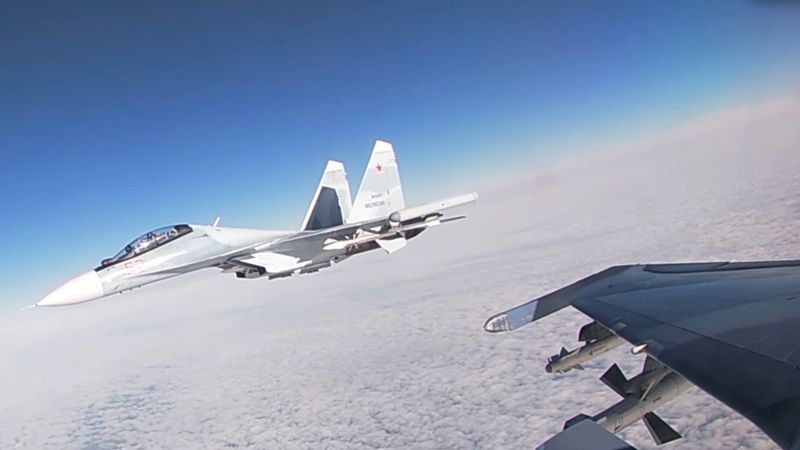 &copy; Reuters. Caça russo Su-30SM durante exercício militar conjunto com Força Aérea de Belarus
14/02/2022
Ministério da Defesa Russo/Divulgação via REUTERS