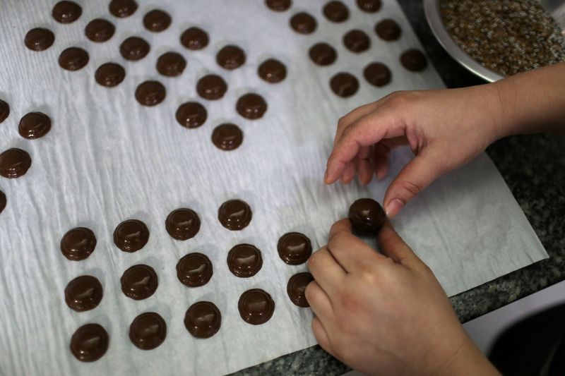 &copy; Reuters. Produção de chocolate no Brasil.REUTERS/Pilar Olivares