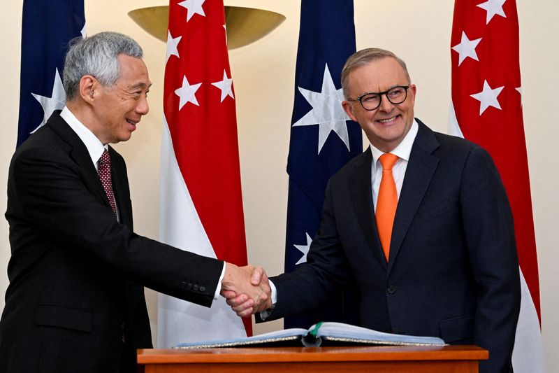 Australia, Singapore sign 'green economy' pact