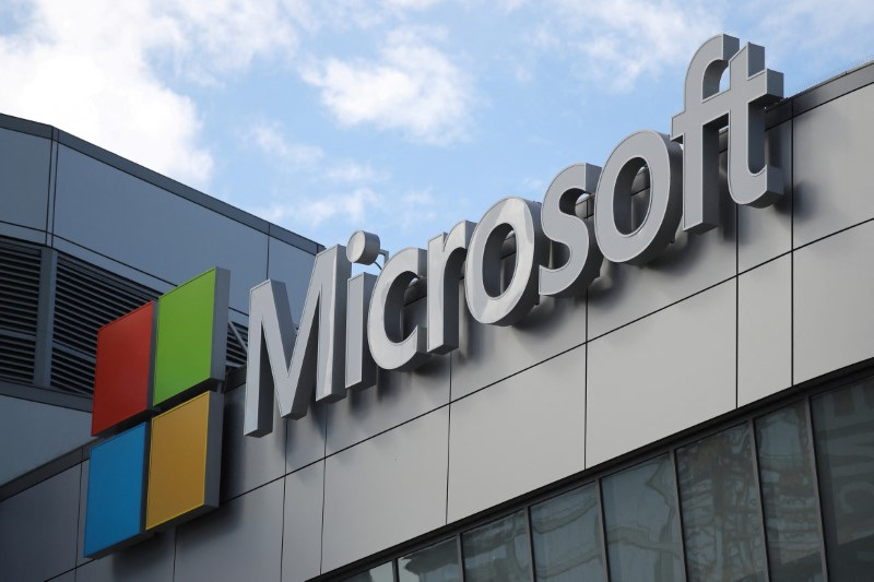 &copy; Reuters. FOTO DE ARCHIVO. Un logo de Microsoft en Los Ángeles, California, Estados Unidos. 7 de noviembre de 2017. REUTERS/Lucy Nicholson