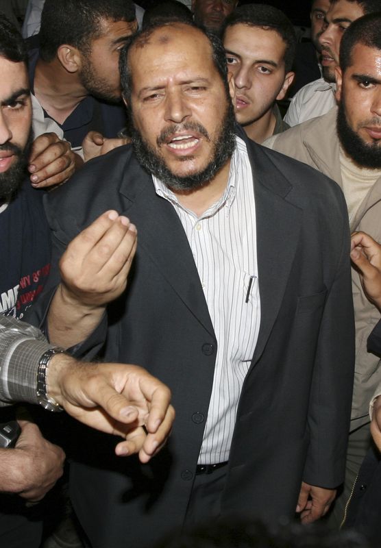 &copy; Reuters. خليل الحية المسؤول البارز في حماس - صورة من أرشيف رويترز.