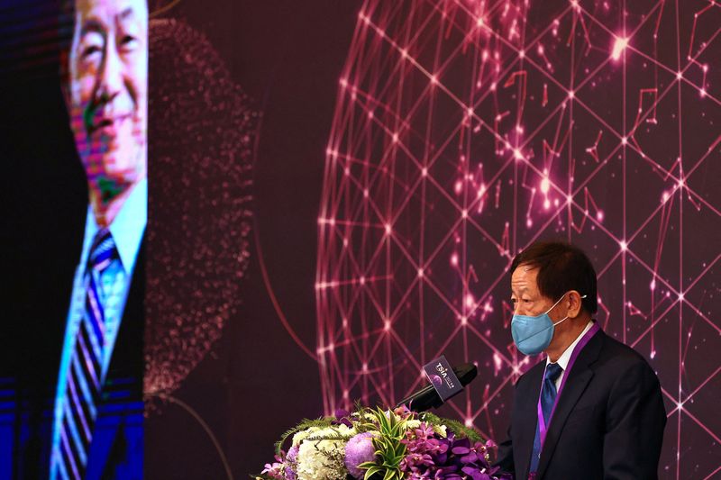 &copy; Reuters. TSMC chairman Mark Liu makes a speech at the Taiwan Semiconductor Industry Association convention in Hsinchu, Taiwan, October 19, 2022. REUTERS/Ann Wang