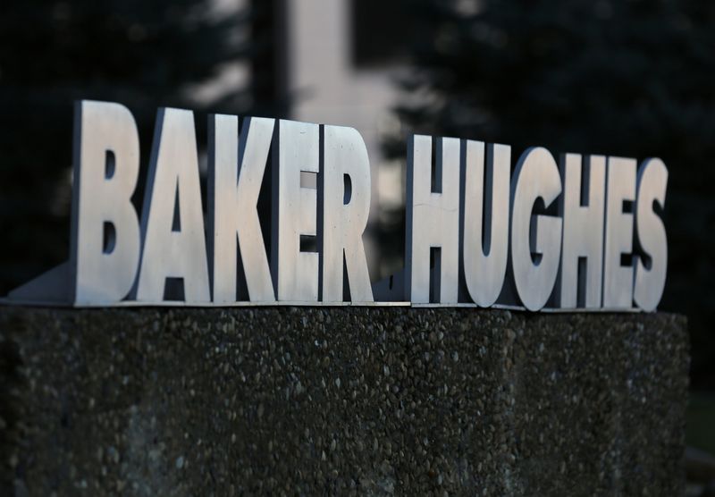 &copy; Reuters. FILE PHOTO: A Baker Hughes sign is displayed outside the oil logistics company's local office in Sherwood Park, near Edmonton, Alberta, Canada November 13, 2016. REUTERS/Chris Helgren