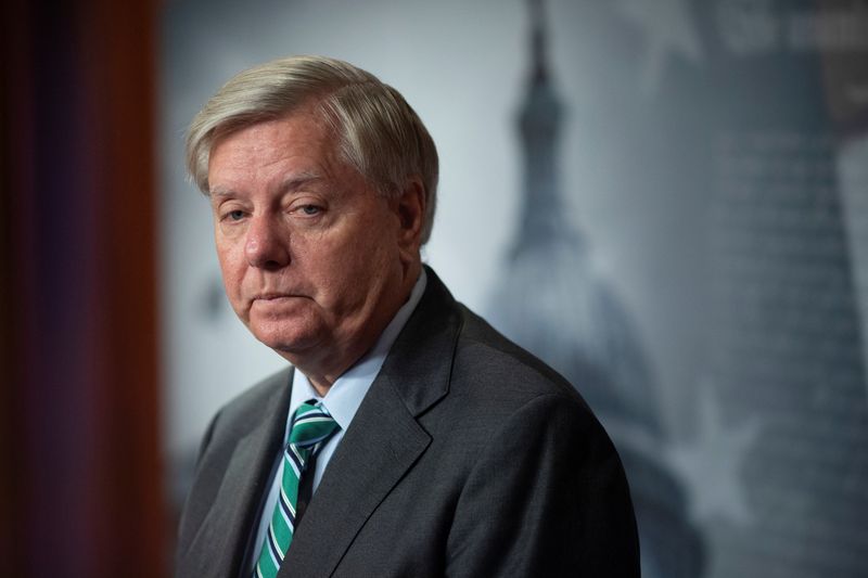 &copy; Reuters. U.S. Senator Lindsey Graham (R-S.C.) looks on during a news conference calling to designate Russia as state sponsor of terrorism, on Capitol Hill, in Washington, U.S., September 14, 2022. REUTERS/Tom Brenner