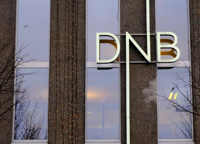 &copy; Reuters. FILE PHOTO: A DNB bank sign is seen on the bank's branch in Stavanger, Norway December 5, 2019. REUTERS/Ints Kalnins