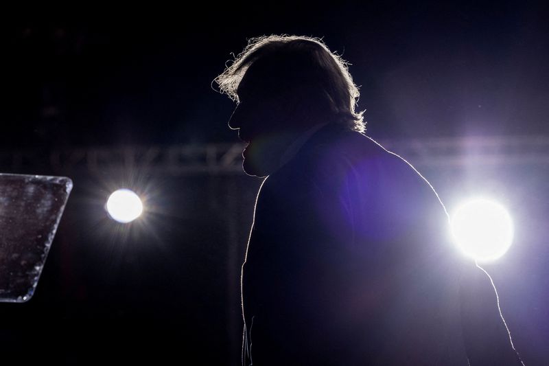 &copy; Reuters. FILE PHOTO: Former U.S. president Donald Trump speaks during a rally ahead of the midterm elections, in Minden, Nevada, U.S., October 8, 2022.  REUTERS/Carlos Barria/File Photo