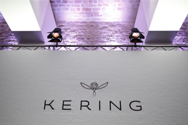 &copy; Reuters. Photo d'illustration du logo de Kering. /Photo d'archives/REUTERS/Charles Platiau