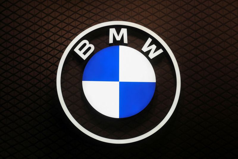 &copy; Reuters. FILE PHOTO: BMW logo is seen during Munich Auto Show, IAA Mobility 2021 in Munich, Germany, September 8, 2021. REUTERS/Wolfgang Rattay/File Photo