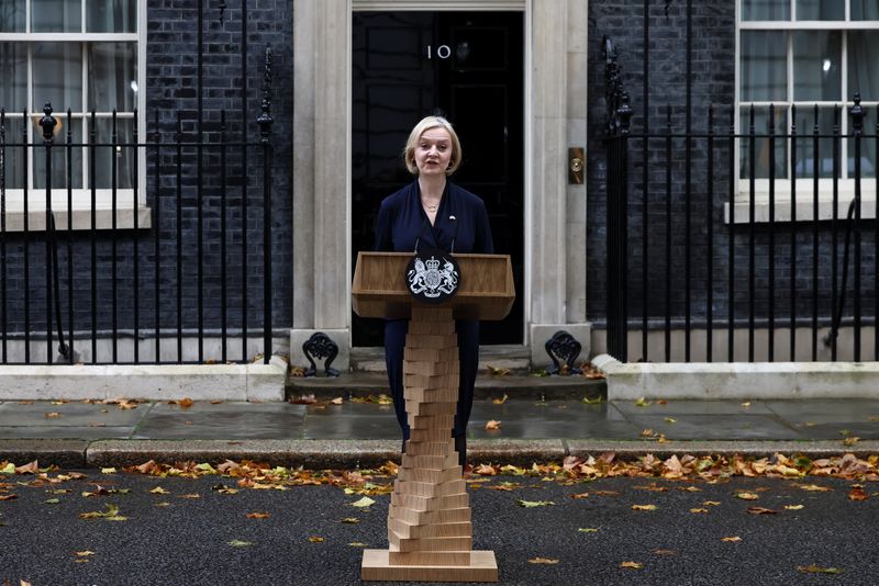 &copy; Reuters. British Prime Minister Liz Truss announces her resignation, outside Number 10 Downing Street, London, Britain October 20, 2022. REUTERS/Henry Nicholls