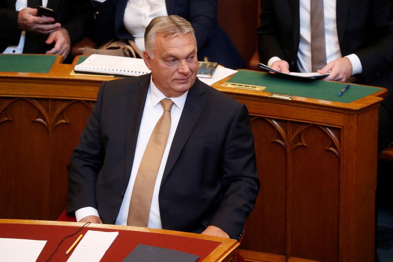 &copy; Reuters. Il primo ministro ungherese Viktor Orban in parlamento a Budapest. 26 settembre 2022. REUTERS/Bernadett Szabo