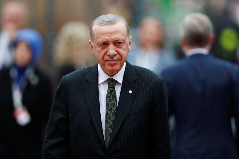 © Reuters. الرئيس التركي رجب طيب أردوغان يحضر قمة غير رسمية للاتحاد الاوروبي في براج بتاريخ السادس من أكتوبر تشرين الأول 2022. تصوير: ديفيد دبليو سيرني - رويترز.