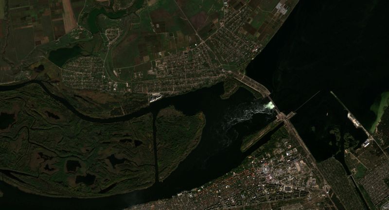 &copy; Reuters. Imagem de satélite mostra barragem Kakhovka 
 18/10/2022    União Europeia/ Copernicus Sentinel-2 L2A/Divulgação via REUTERS