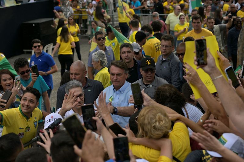 &copy; Reuters. Presidente Jair Bolsonaro durante ato de campanha em Juiz de Fora (MG)
18/10/2022
REUTERS/Washington Alves