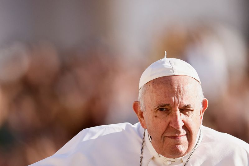 &copy; Reuters. البابا فرنسيس في الفاتيكان يوم 19 أكتوبر تشرين الأول 2022. تصوير: يارا ناردي - رويترز.